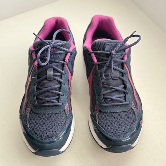 EUC Rykä Dash 3 Walking Shoes in Size 10.5M - Picture 3 of 9